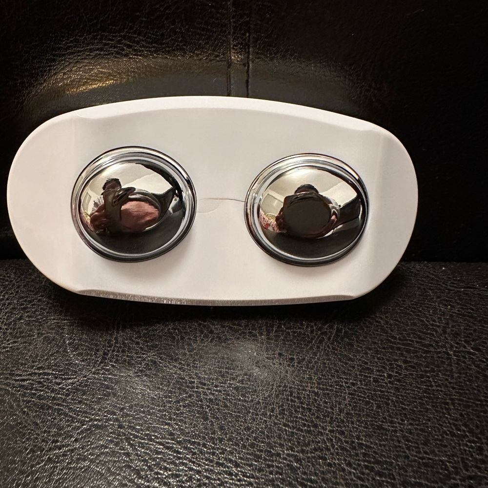 ZIIP microcurrent facial toning device with golden gel - Picture 8 of 8